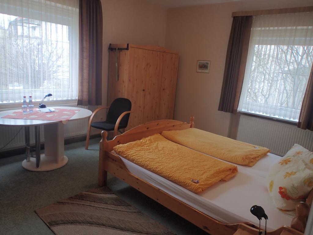 Haus Charlotte Hotel Bad Nenndorf Kamer foto