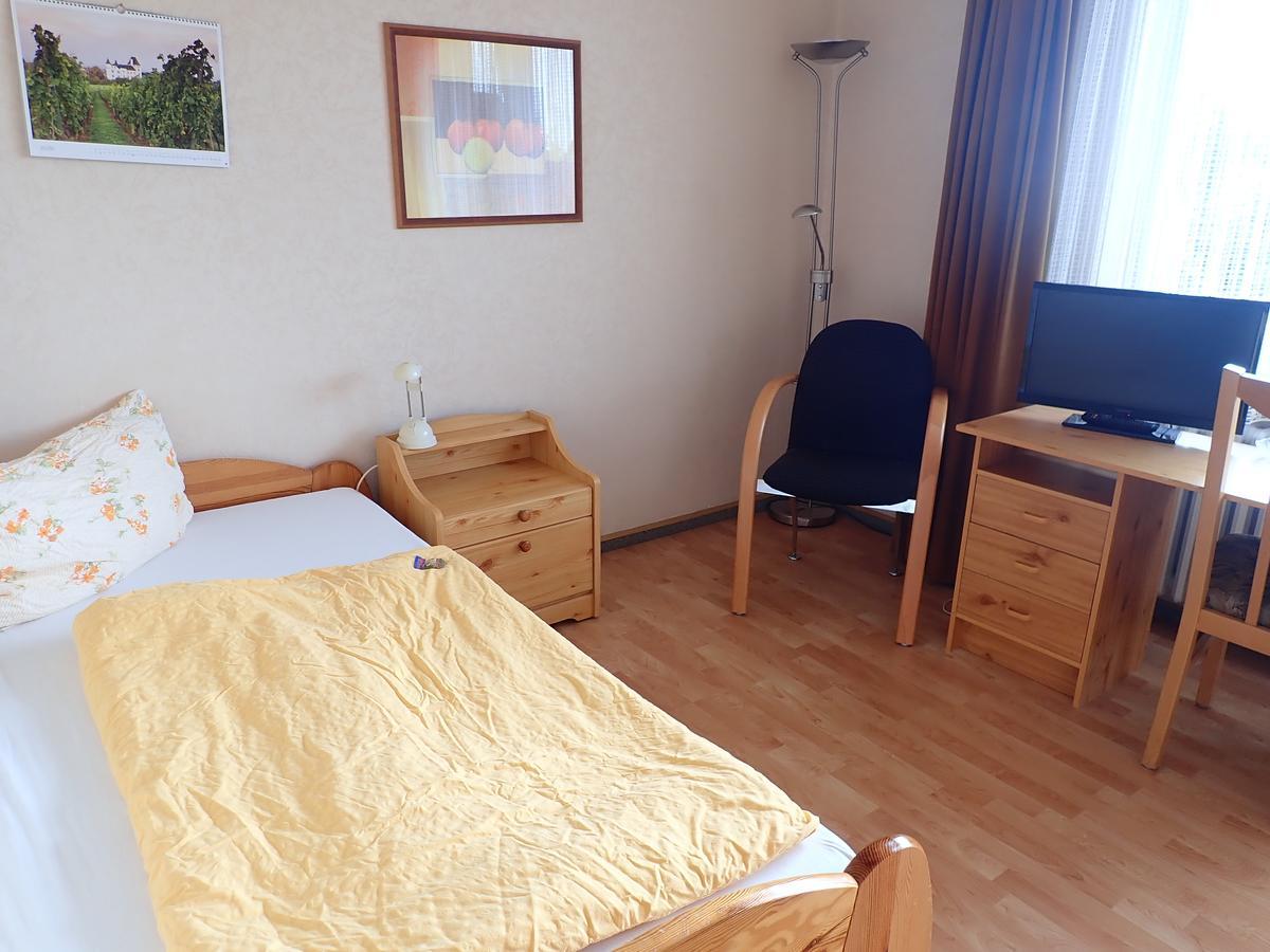 Haus Charlotte Hotel Bad Nenndorf Buitenkant foto